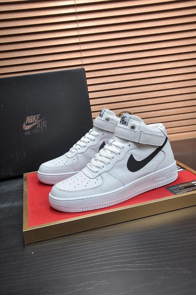 The Nike Air Force 1 Plus Maoli Couples Air Force One High Top Low Top Full Series Sports Board Shoes are made of specially supplied NAPPA leather ma