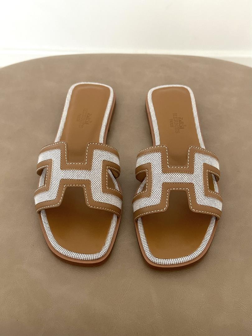 White brown H classic slippers Size3540 The upper fabric is made of canvas and Denim two kinds of